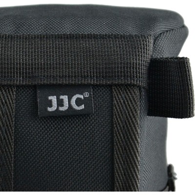 DLP-4 Deluxe Lens Pouch